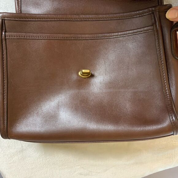 Vintage Coach Court Bag 9870 Dark Mahogany Brown Leather Crossbody Glove Tanned - Picture 16 of 16